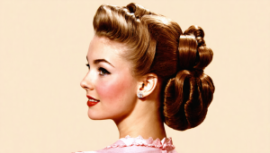 Plongée dans l&rsquo;univers fascinant de la coiffure vintage, cet article explore les techniques et styles prisés à travers les décennies. Des années 50 aux années 70, chaque époque a su marquer les esprits avec des tendances audacieuses et intemporelles. Si [&hellip;]