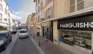 3 COIFFEURS SALON DE COIFFURE à Nanterre