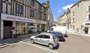 Atmos F&rsquo;hair à Tonnerre