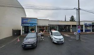 Le Salon Avec Y à Brunoy