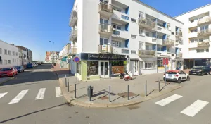 Hélène Change D&rsquo;Air à Calais