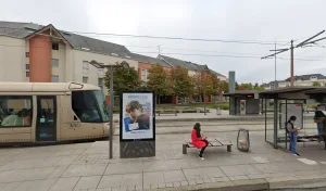 Coup De Tête à Olivet