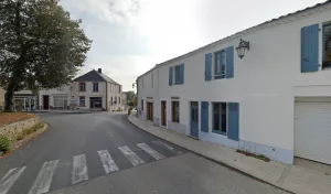  à Beaulieu-Sous-la-Roche