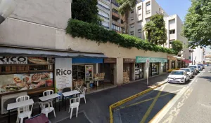 Retrouvez le salon de coiffure Center Bay Coiffure Esthétique situé à Antibes (06160) en Provence-Alpes-Côte d&rsquo;Azur pour une coupe de cheveux dans le département Alpes-Maritimes. Vous pourrez consulter facilement les horaires d&rsquo;ouverture chez Center Bay Coiffure Esthétique afin de convenir [&hellip;]